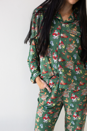 A Very Merry Pix-Mas: Womens Button-Up Set