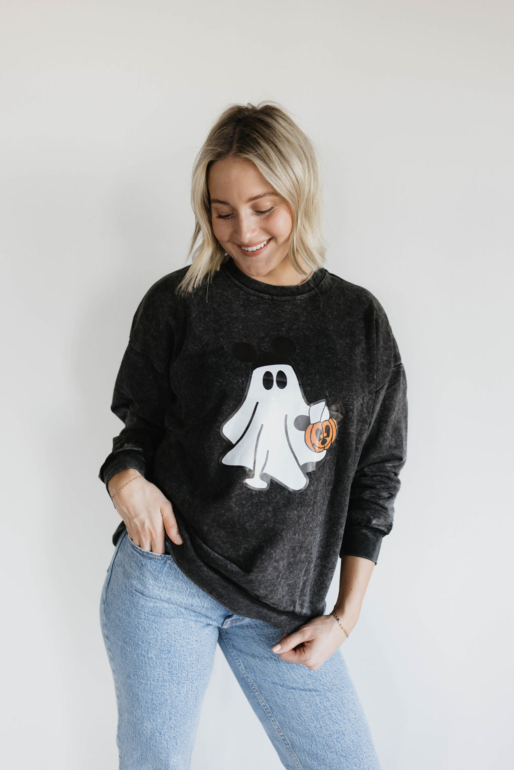 Spooky Ghost: Crewneck (Adult)