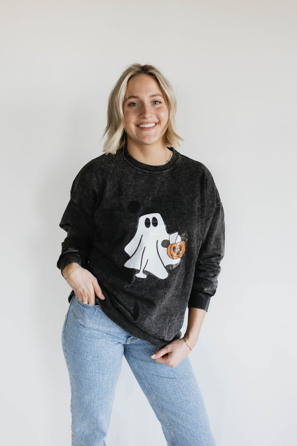 Spooky Ghost: Crewneck (Adult)