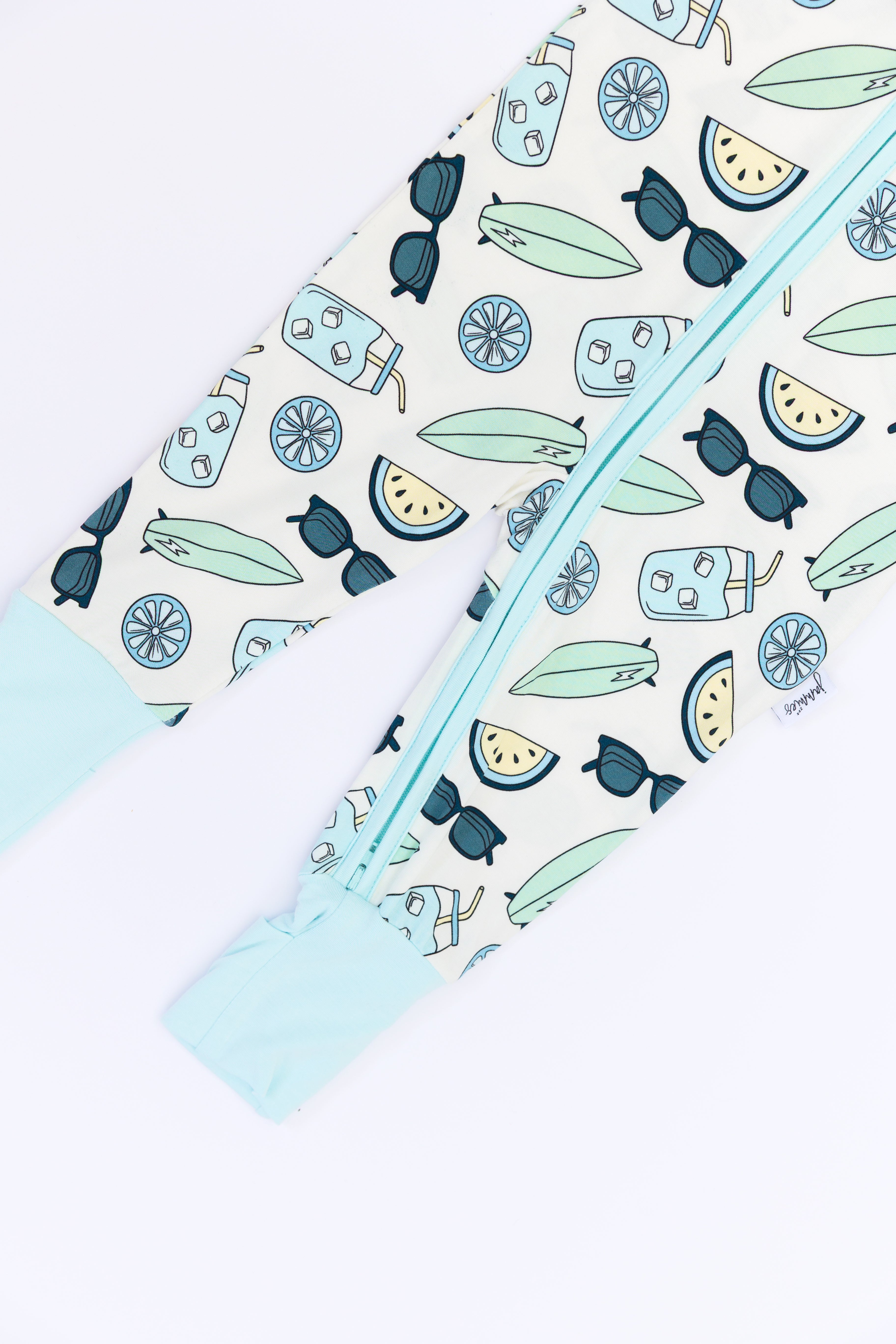 Coastal Cool: Zippy